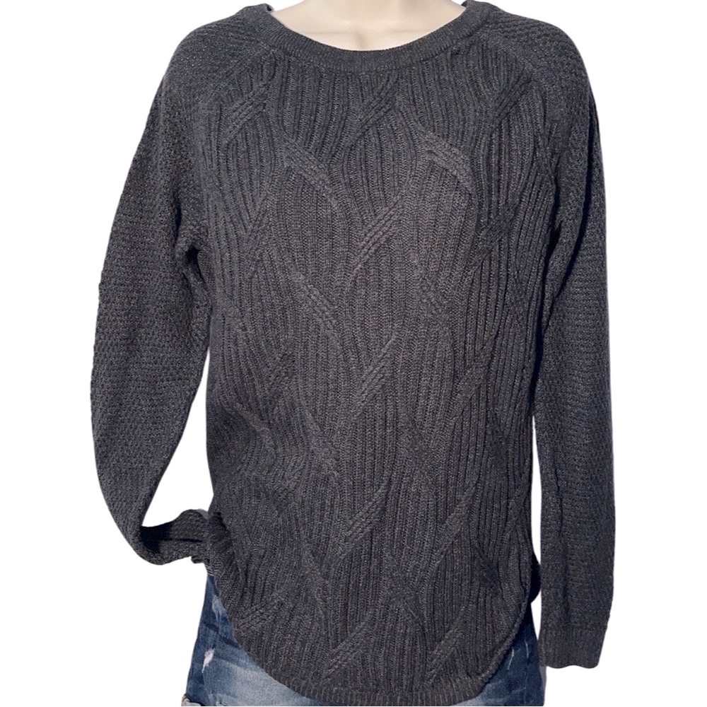 Sonoma Gray Sweater Beautiful fit. Pics look a little darker size S
